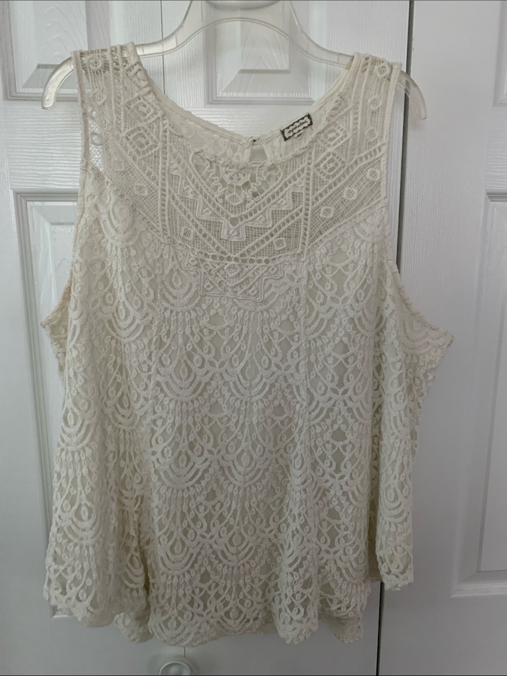 Eyeshadow Cream Lace Camisole Top